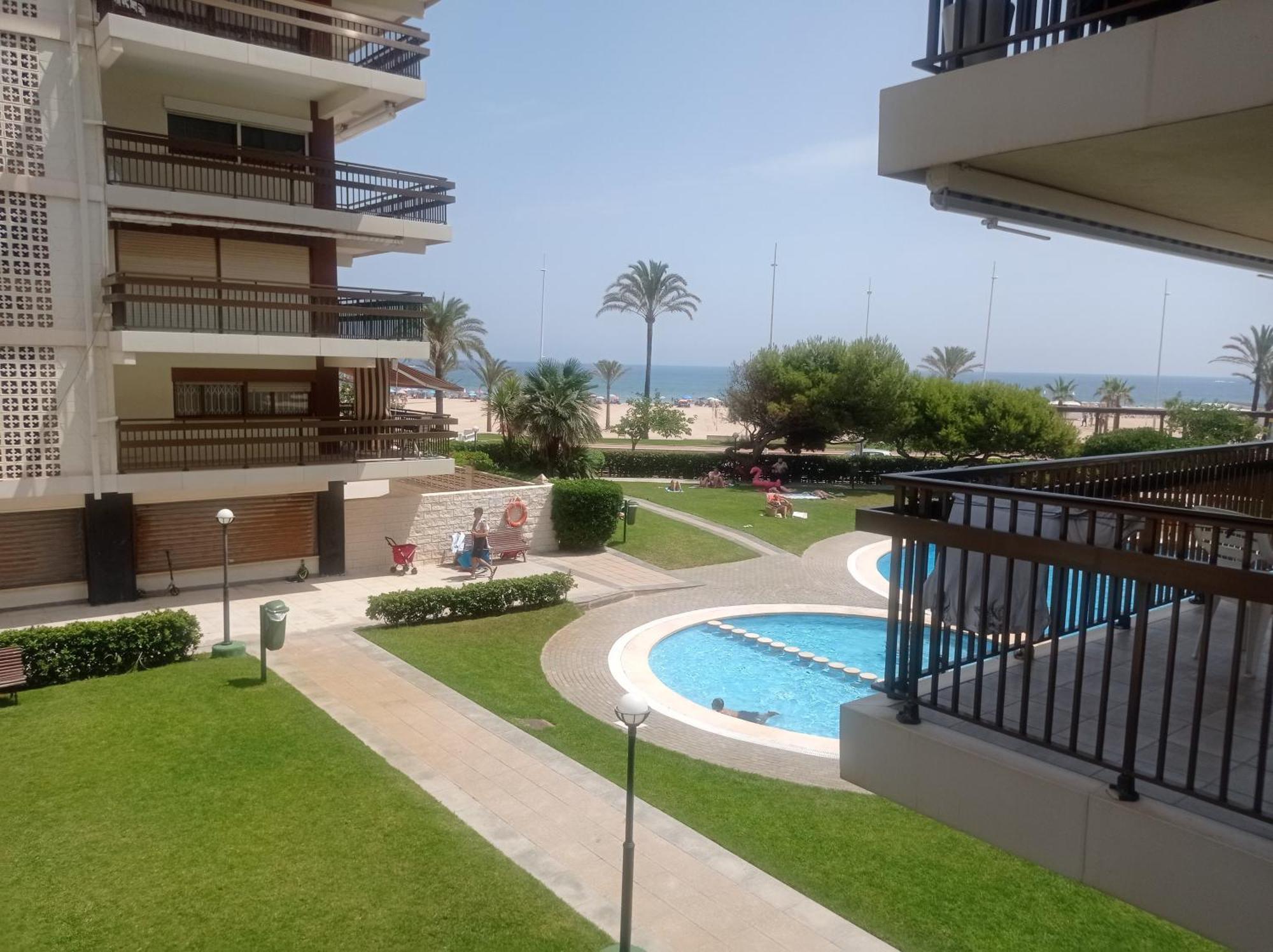 Manila Solo Familias Serviplaya Gandia Ngoại thất bức ảnh